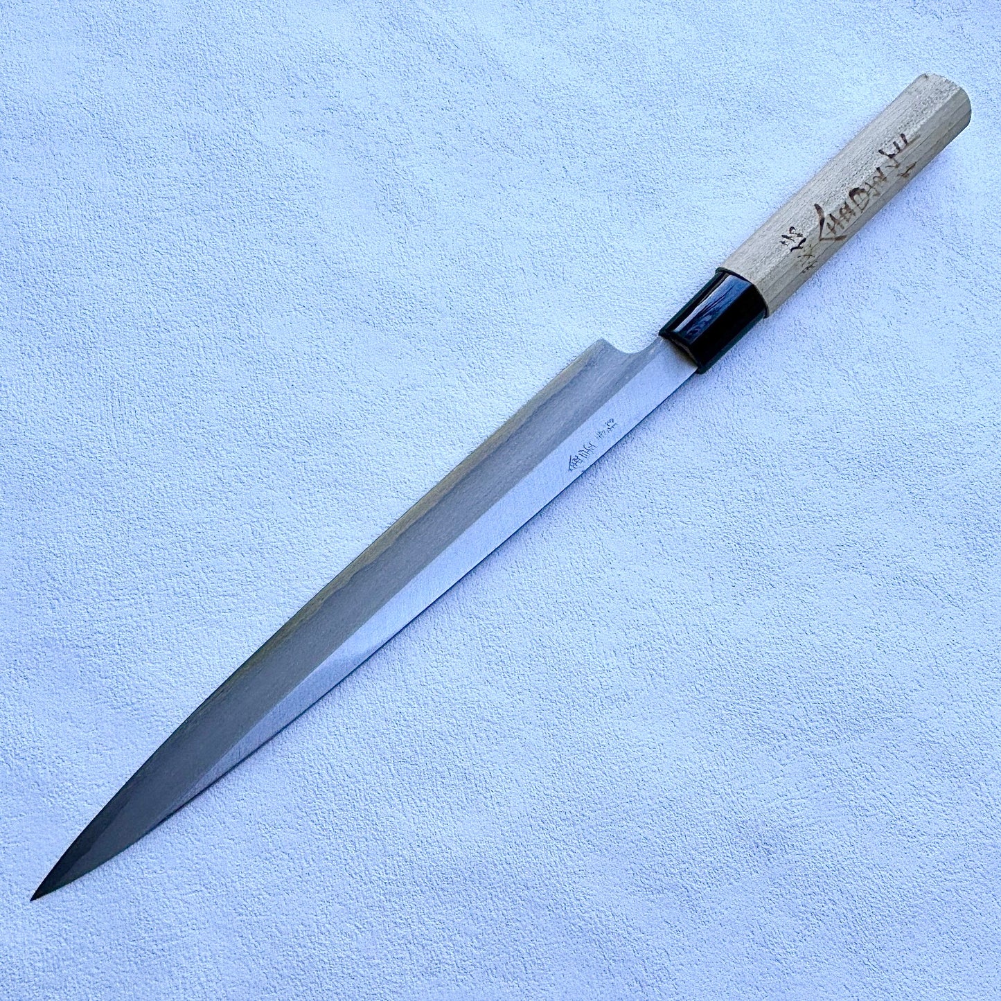 New Old Stock Japanese Yanagiba/Sashimi knife.230mm (Carbon Steel) with original box