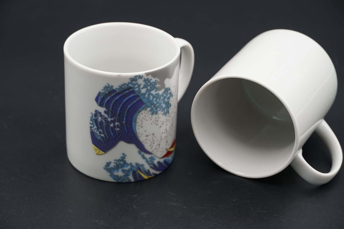 Pair Kutani yaki Ware Japanese Mug Tea Coffee Cup Hokusai Katsusika Great wave