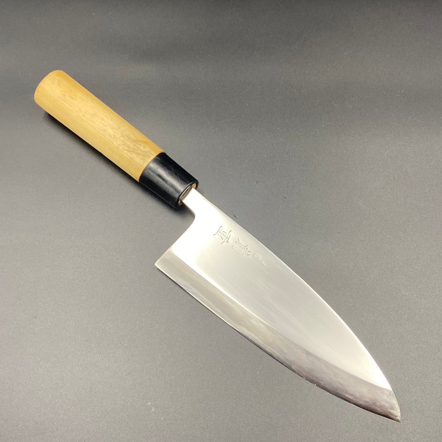 Restored Japanese Sakai Kikushige Deba fish deboning knife. 165mm(carbon steel) With box