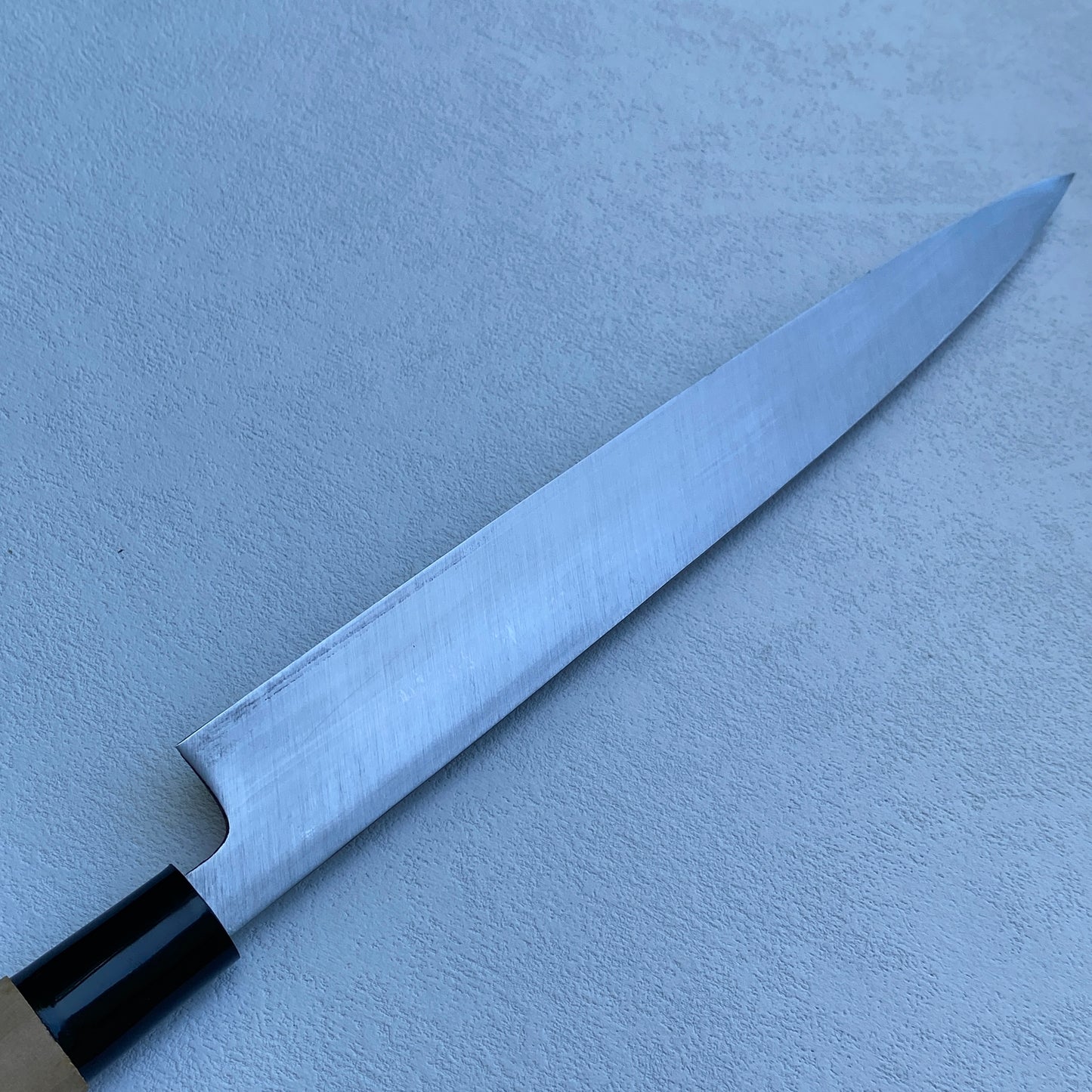 New Old Stock Sakai Hidetake Japanese Yanagiba/Sashimi knife.230mm (carbon steel) with box